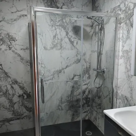 Prizon House 3*