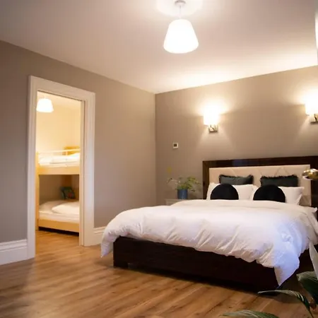Prizon House Guest house Balla